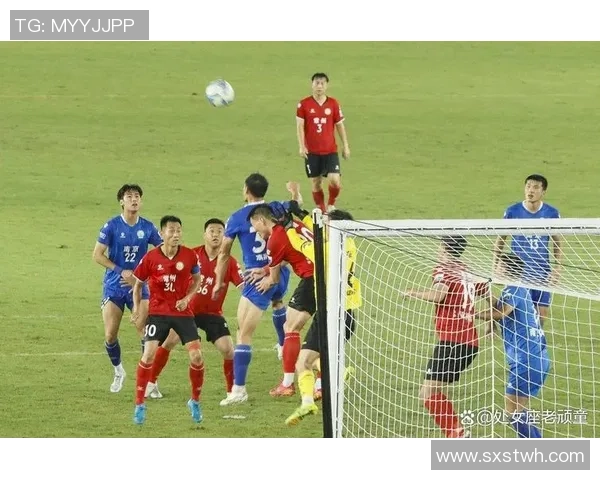 平民球队的闪耀之星：足球场上那些逆袭的草根球员故事