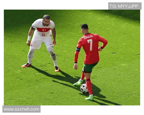 足球球星整活大揭秘：他们如何用幽默与创意征服球迷心？